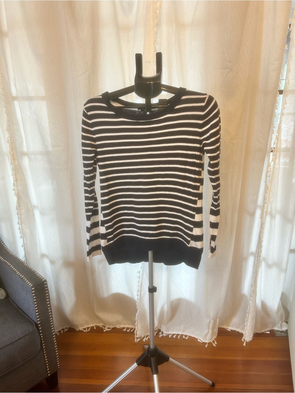 Express Women’s Navy and White Striped Lightweight Knit Top  Size Medium